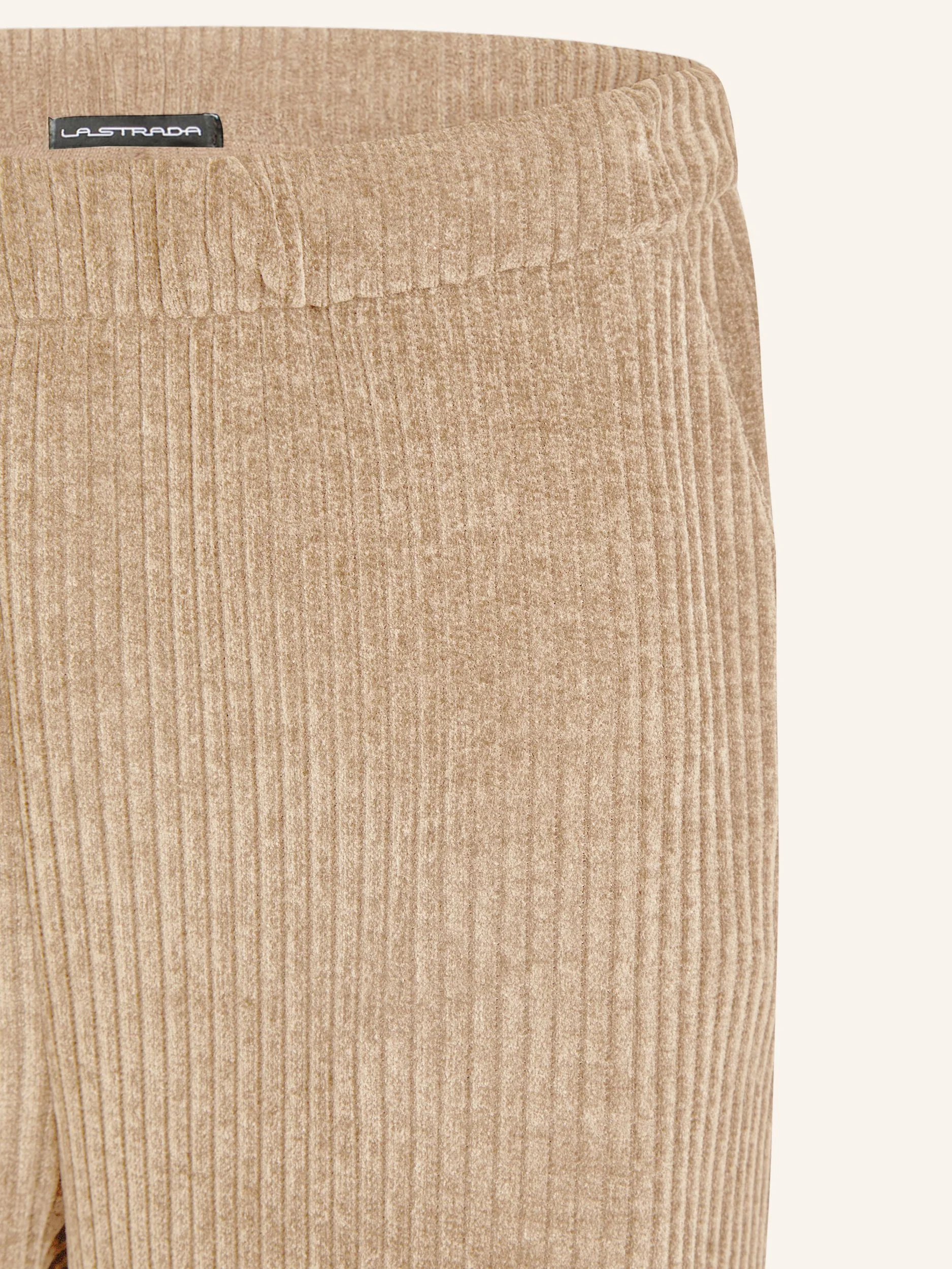 Cordhose mit weitem Bein - Image 18
