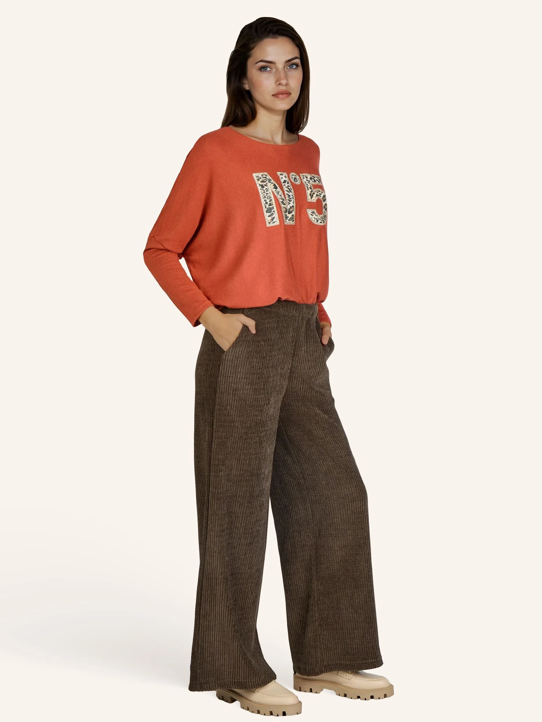 Cordhose mit weitem Bein - Image 8