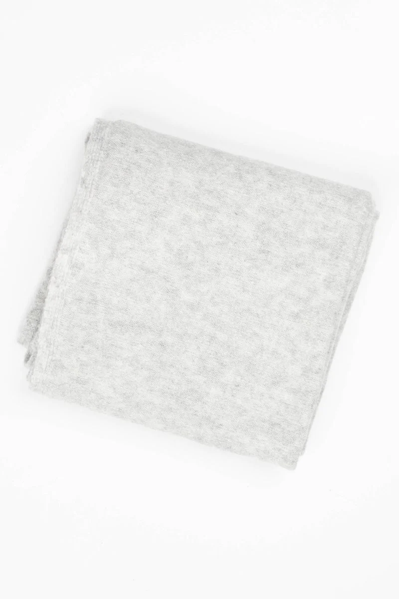 Schlichter Schal aus Strick - Image 3