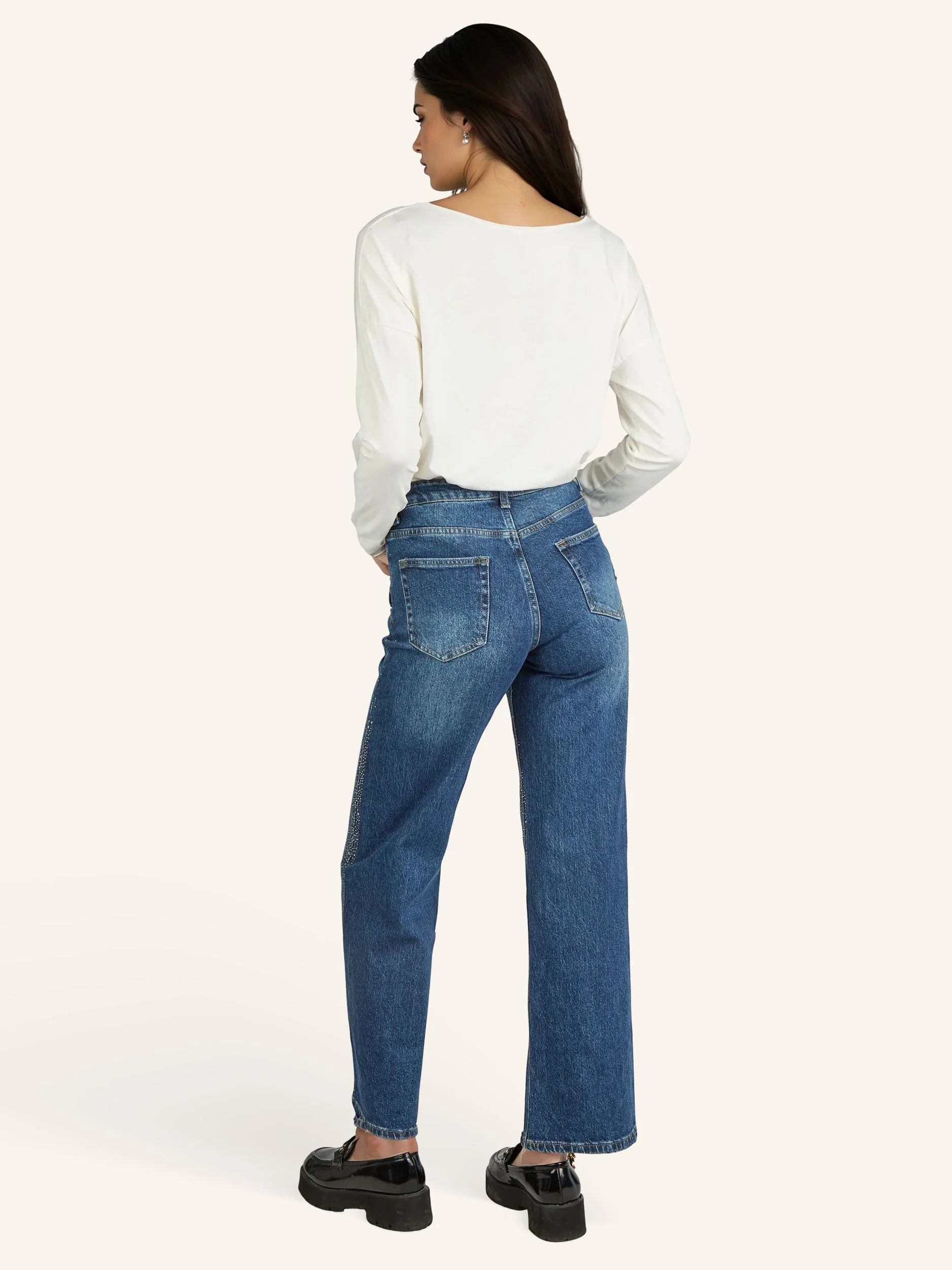 Straight-Leg Jeans mit Strass-Applikationen - Image 3