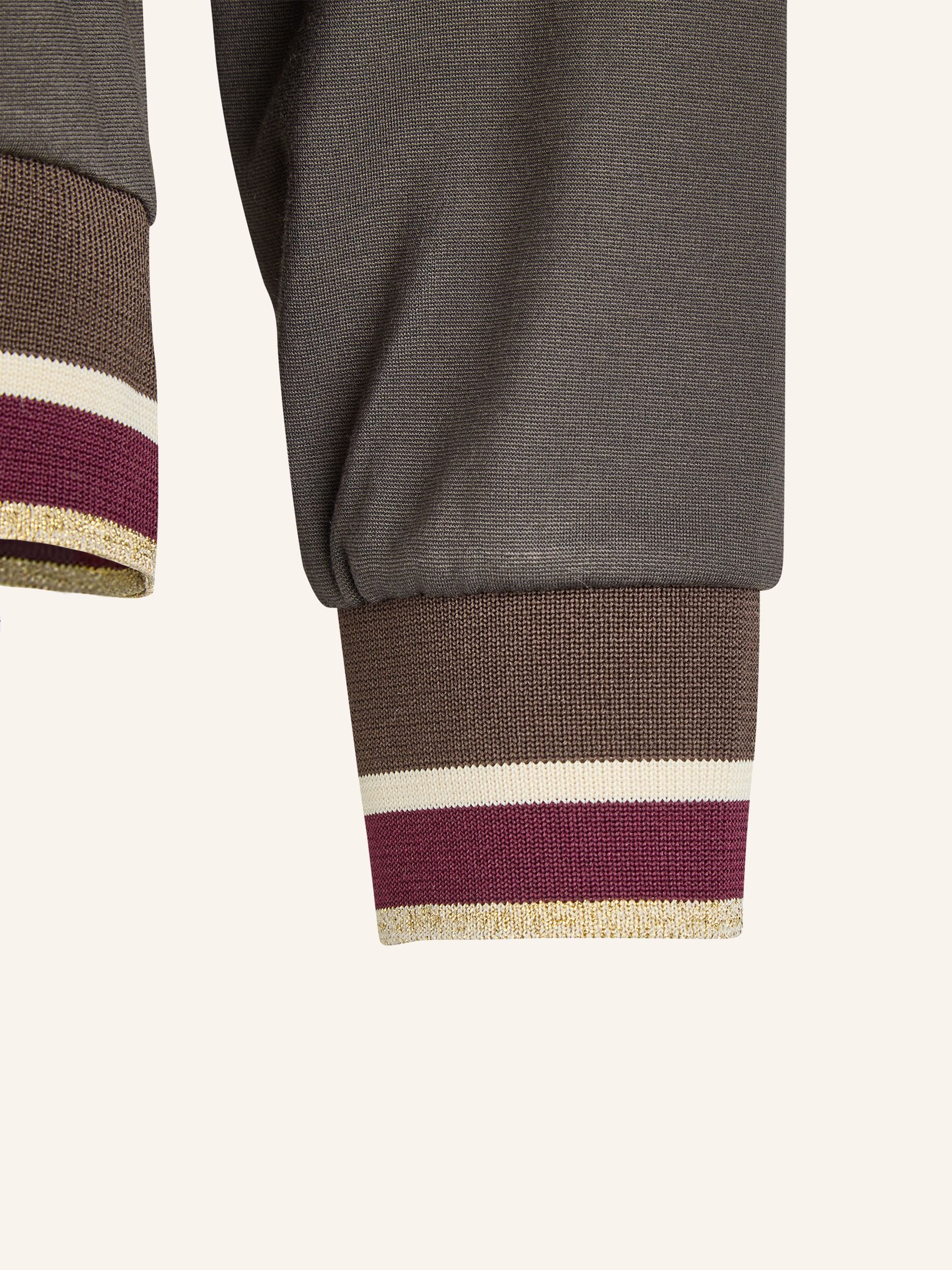 Sweatshirt mit Goldstreifen - Image 18